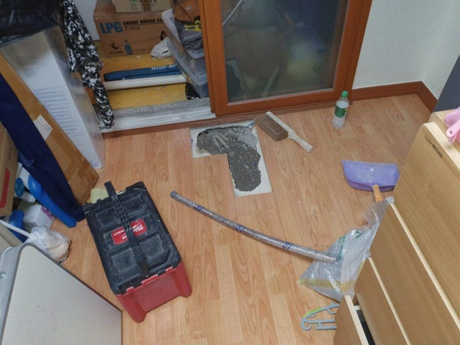 보일러실 분배기 주변 배관 점검